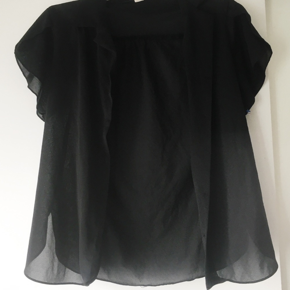 Cropped Short Black Button up Top